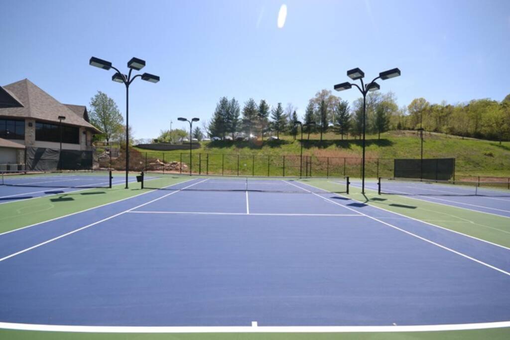 ברנסון ווסט Couples Condo Retreat Overlooking Golf Course מראה חיצוני תמונה