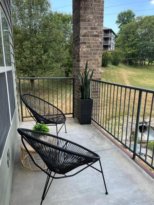 ברנסון ווסט Couples Condo Retreat Overlooking Golf Course מראה חיצוני תמונה
