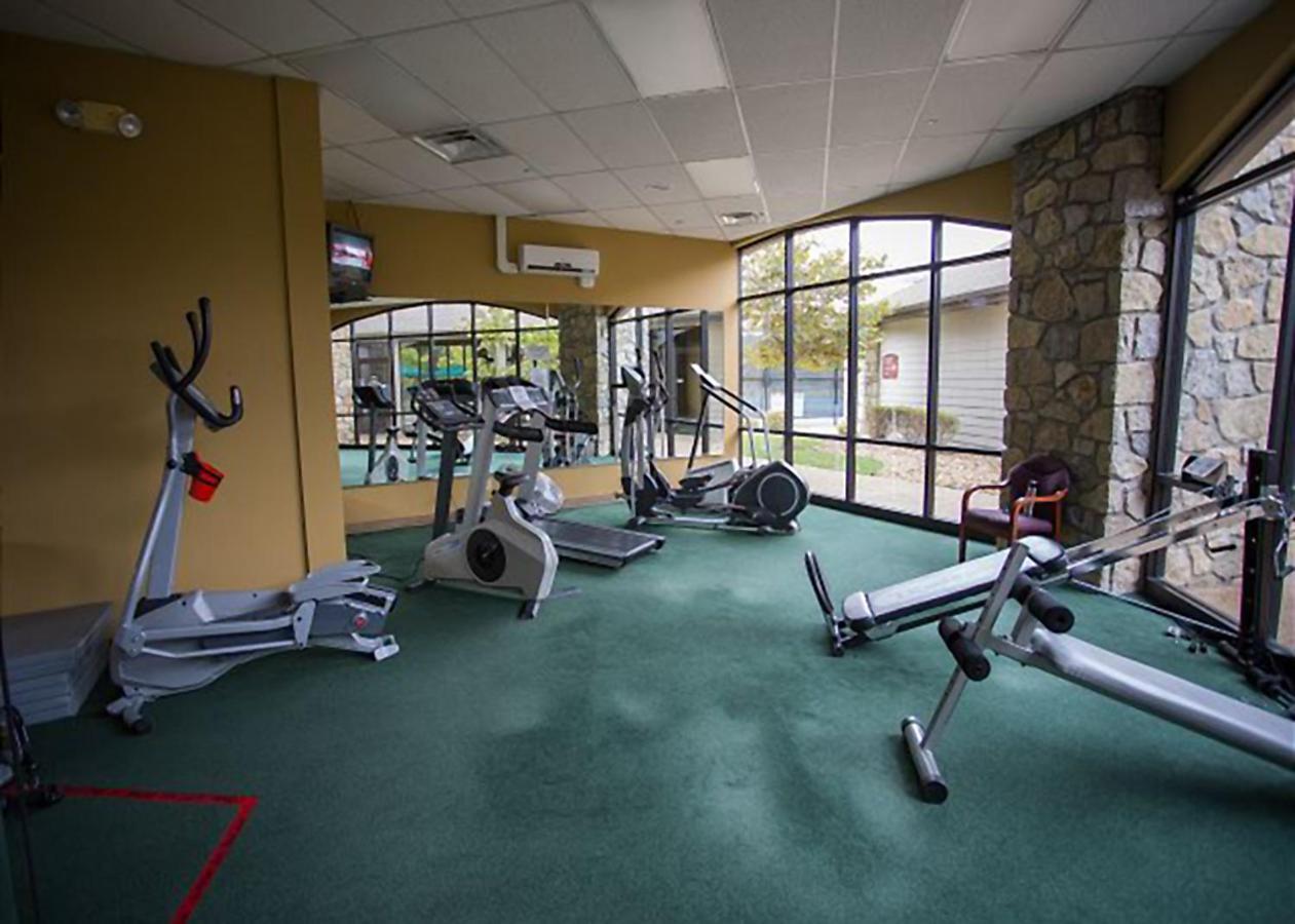 ברנסון ווסט Couples Condo Retreat Overlooking Golf Course מראה חיצוני תמונה