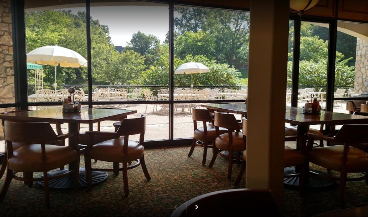 ברנסון ווסט Couples Condo Retreat Overlooking Golf Course מראה חיצוני תמונה